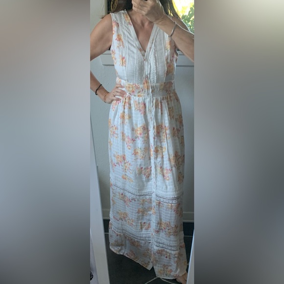 NWT Francesca’s floral button down maxi dress - Picture 4 of 11